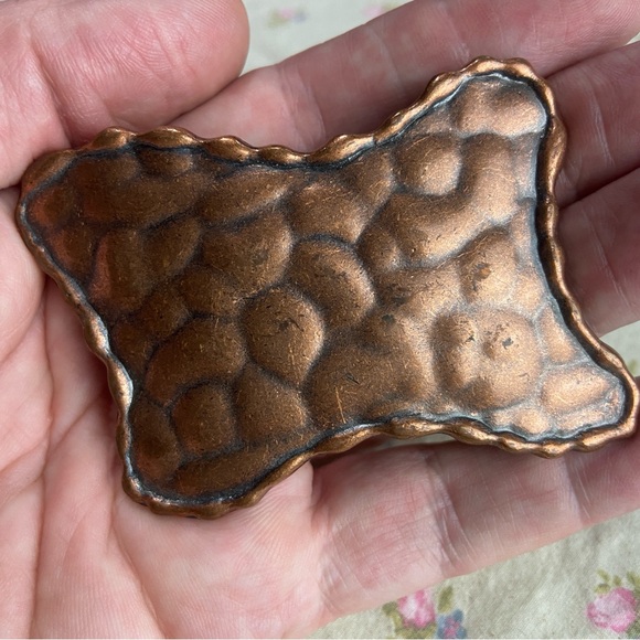 Unisex Copper Textured Belt Buckle - Picture 5 of 5